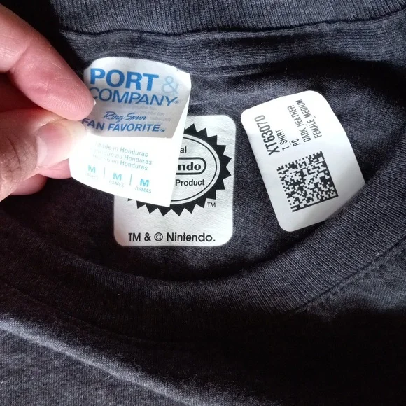 Nintendo Animal Crossing Flowers Tee sz M - Picture 3 of 3